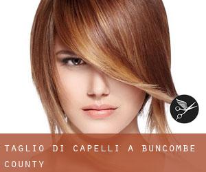 Taglio di capelli a Buncombe County