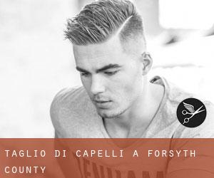 Taglio di capelli a Forsyth County