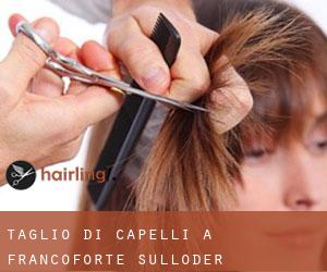 Taglio di capelli a Francoforte sull'Oder